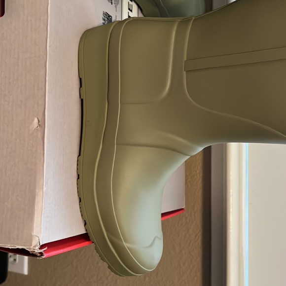 HUNTER tall Wedge Backstrap Boot in Sage - Picture 5 of 10